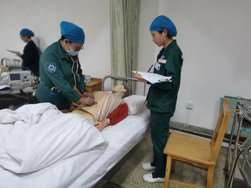 急 时守护, 救 在身边 淄博市中心医院急诊科开展护理急救大练兵